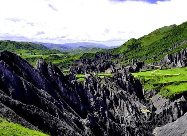 墨石？甘孜還藏著這樣的地質(zhì)公園